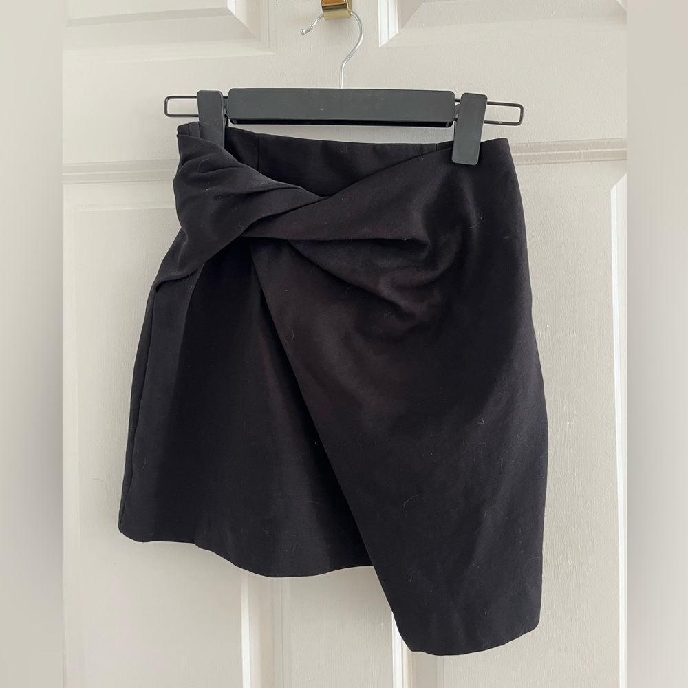 Aritzia Babaton skirt size 00